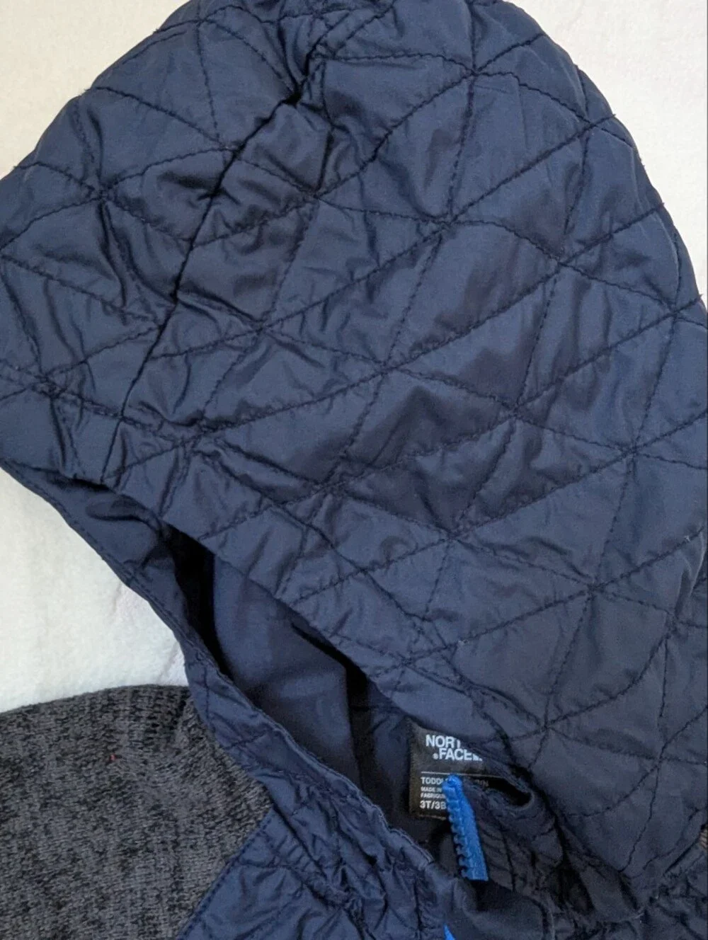 The North Face Kids Navy Quilted Jacket with Gray Sweater Fleece Sleeves Size 3T
